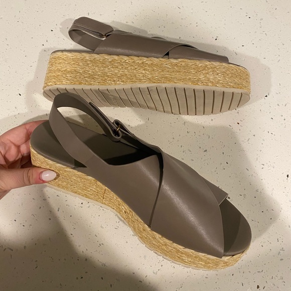 Vince Sandals - Picture 4 of 6